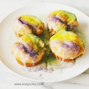 9 Amazing King Cakes Recipes compiled by Red Beans and Eric! 